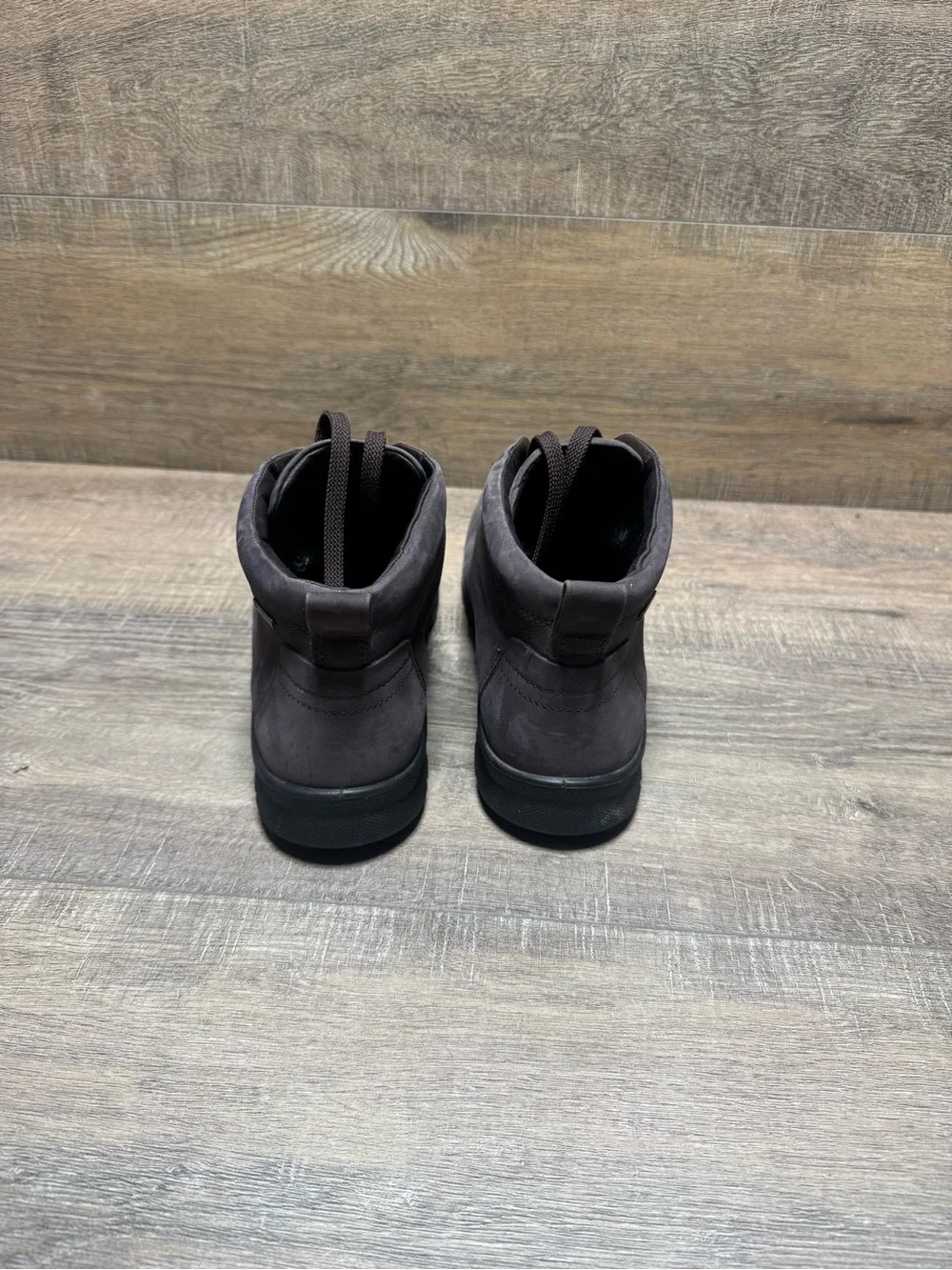 Ecco Men's Lace-Up Chukka Boots - Dark Brown